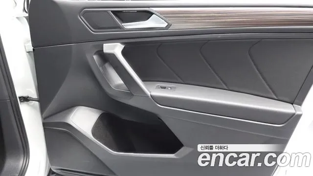 Volkswagen Tiguan — Фото автомобиля 24