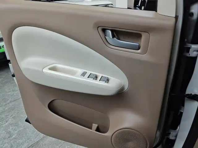 Wuling Hongguang Mini EV — Фото автомобиля 7