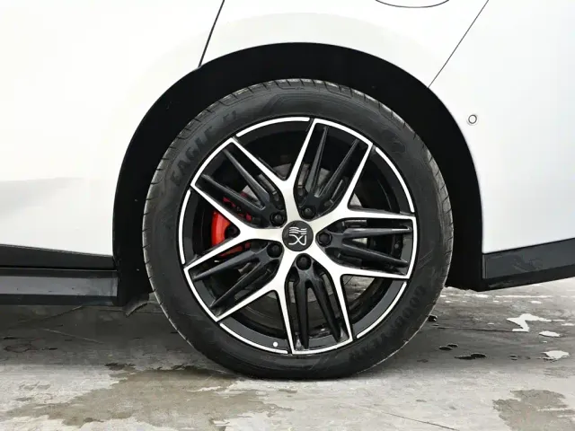 BYD Han L — Фото автомобиля 9