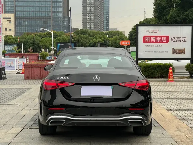 Mercedes-Benz C-Class — Фото автомобиля 4