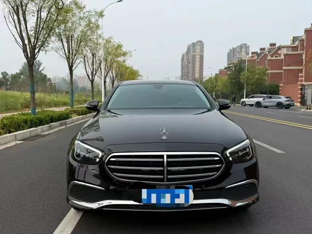 Mercedes-Benz E-Class — Фото автомобиля 15