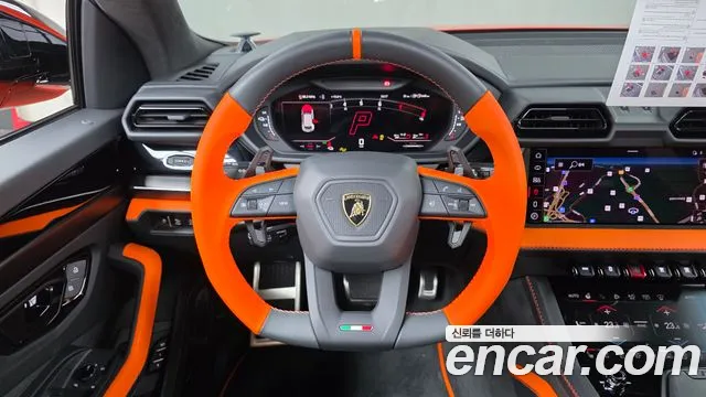 Lamborghini Urus — Фото автомобиля 13
