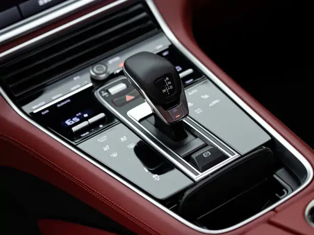 Porsche Panamera — Фото автомобиля 17