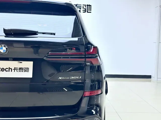 BMW X5 — Фото автомобиля 8