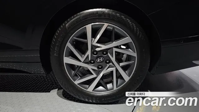 Hyundai Grandeur GN7 — Фото автомобиля 6