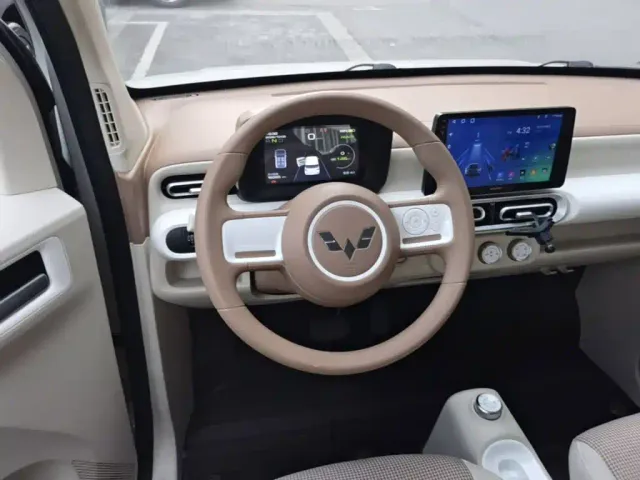 Wuling Hongguang Mini EV — Фото автомобиля 14