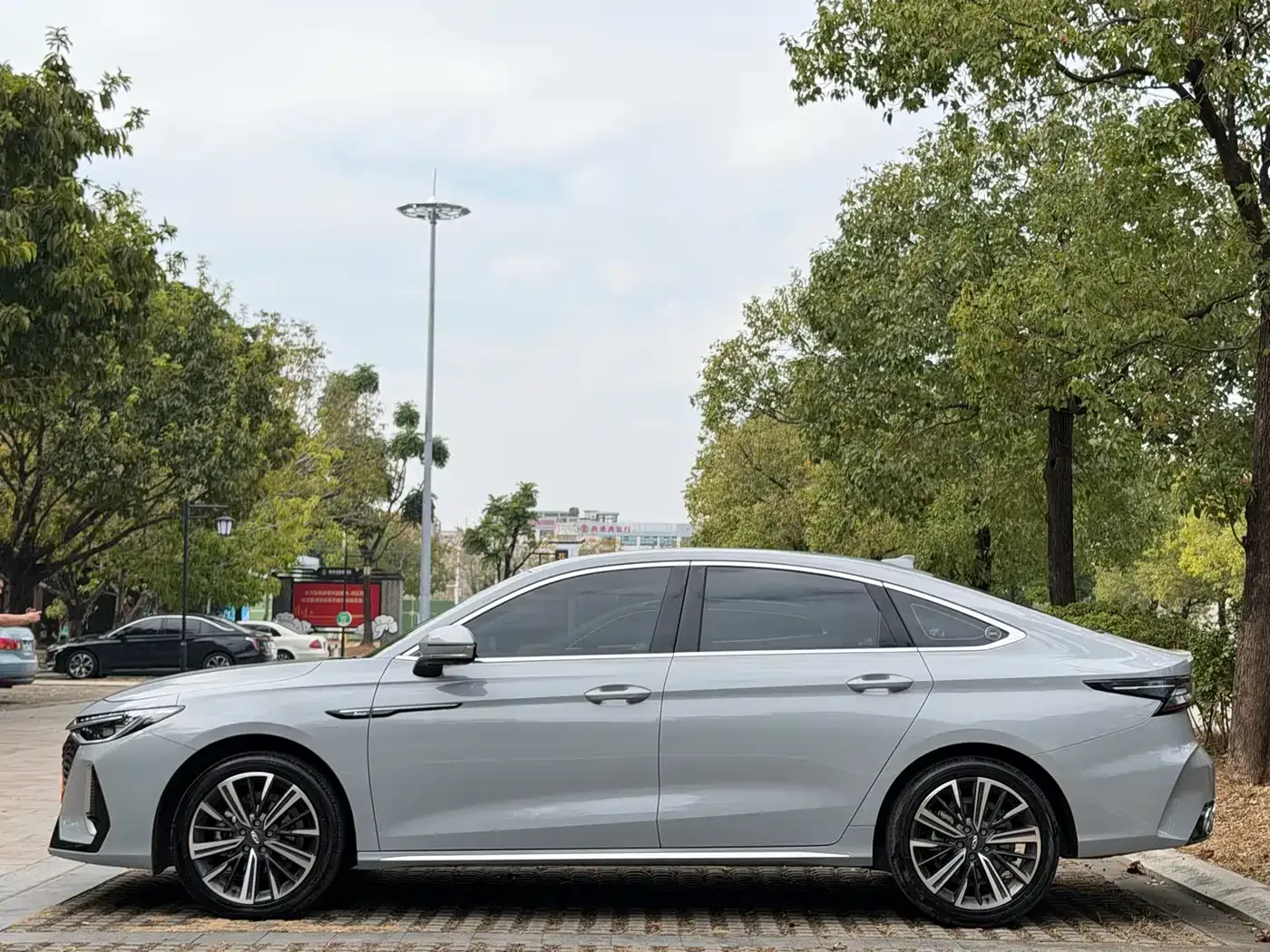 Chery Arrizo 8 2024 1.6T DCT Wise — Фото автомобиля 5
