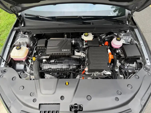 BYD Qin PLUS — Фото автомобиля 10
