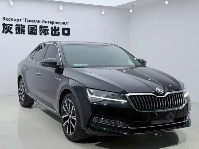 Skoda Superb — Фото автомобиля 3