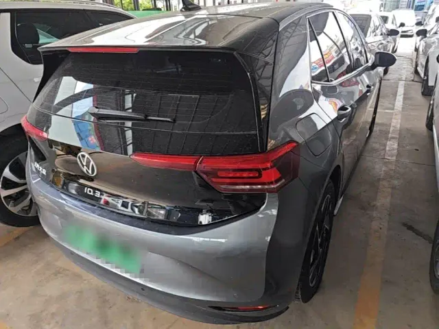 Volkswagen ID.3 — Фото автомобиля 6