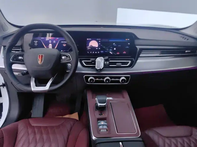 Hongqi HS5 — Фото автомобиля 12
