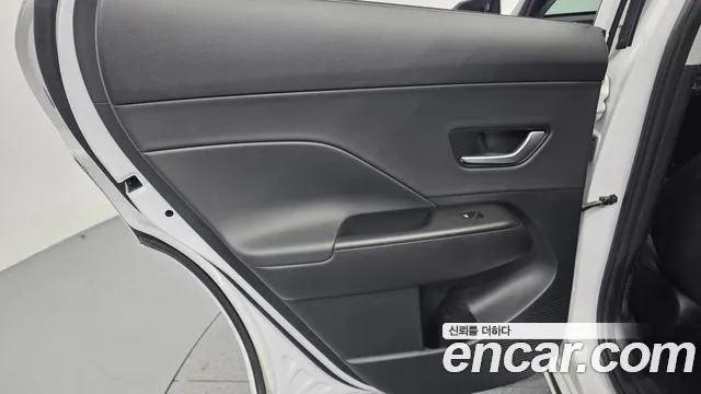 Hyundai Kona SX2 — Фото автомобиля 14