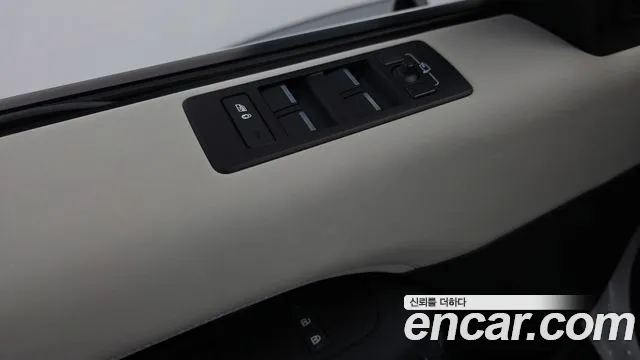 Land Rover Discovery — Фото автомобиля 27