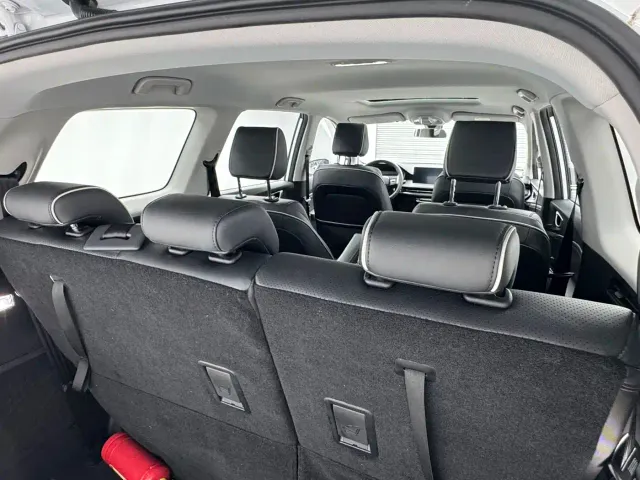 Wuling Jiachen — Фото автомобиля 16