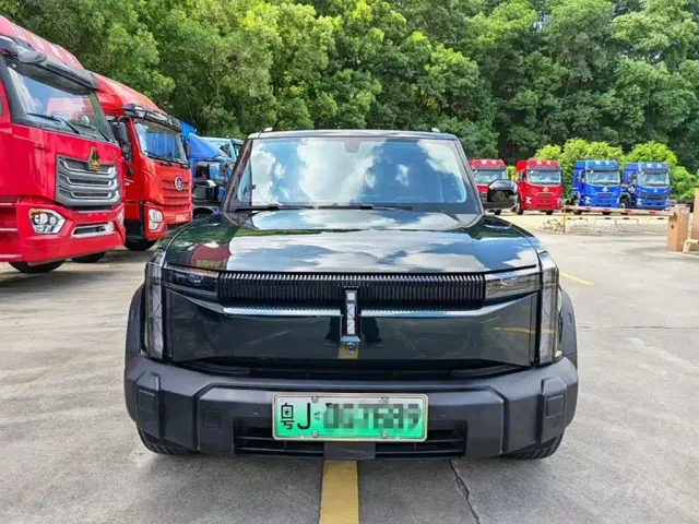 iCAR 03 — Фото автомобиля 2