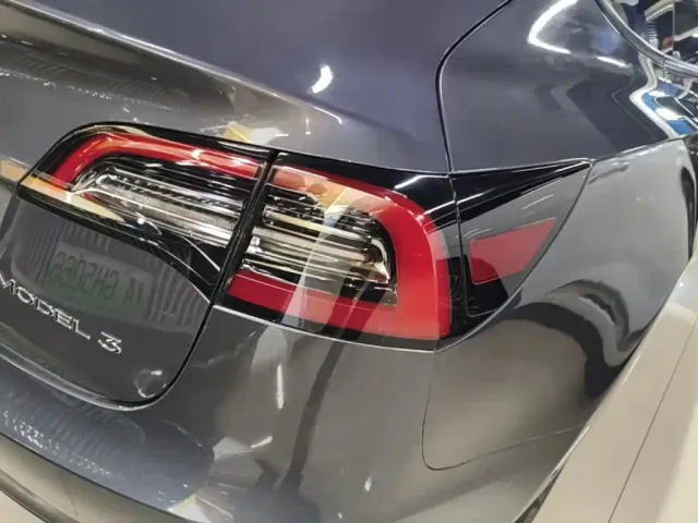 Tesla Model 3 — Фото автомобиля 7