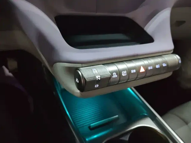 BYD Dolphin — Фото автомобиля 13