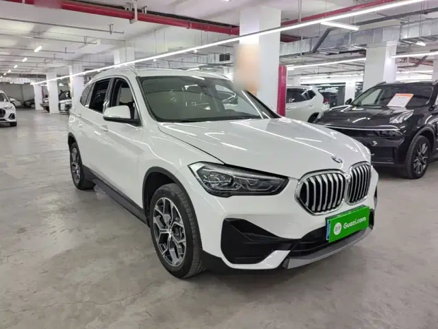 BMW X1 — Фото автомобиля 3