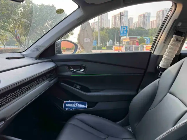 Honda Accord — Фото автомобиля 14