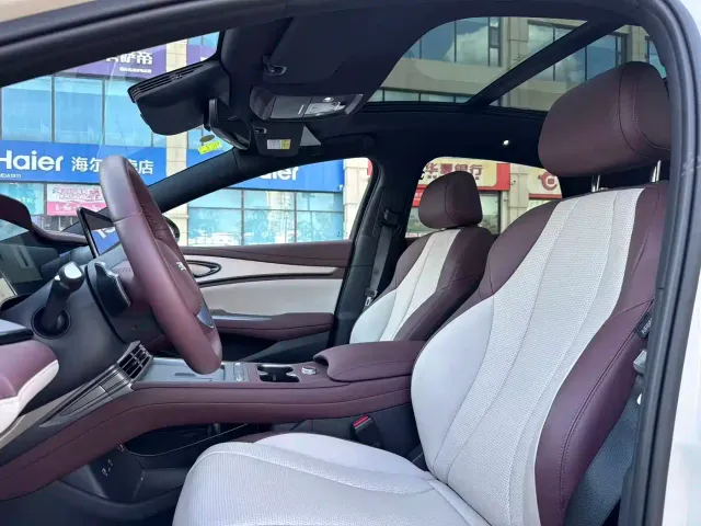 BYD Seal 07 DM-i — Фото автомобиля 9