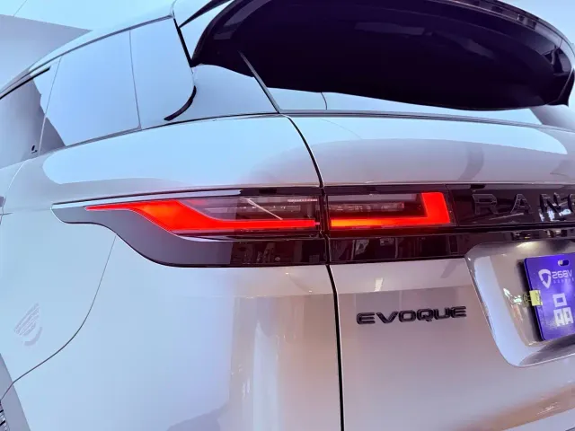 Land Rover Range Rover Evoque — Фото автомобиля 26