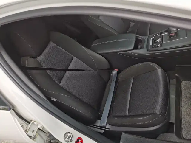 Mazda CX-30 EV — Фото автомобиля 24