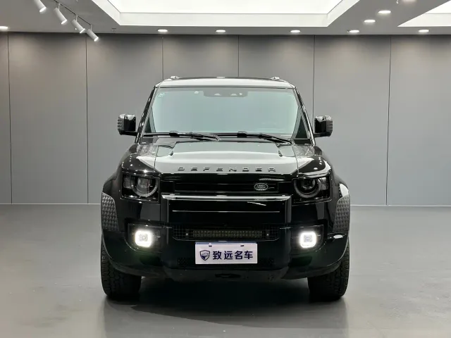 Land Rover Defender — Фото автомобиля 2