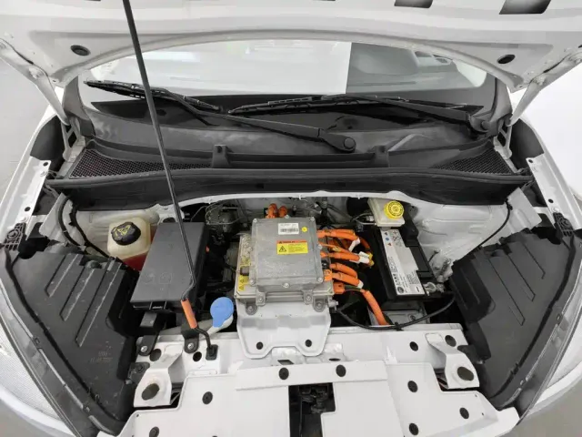 Roewe Clever — Фото автомобиля 6