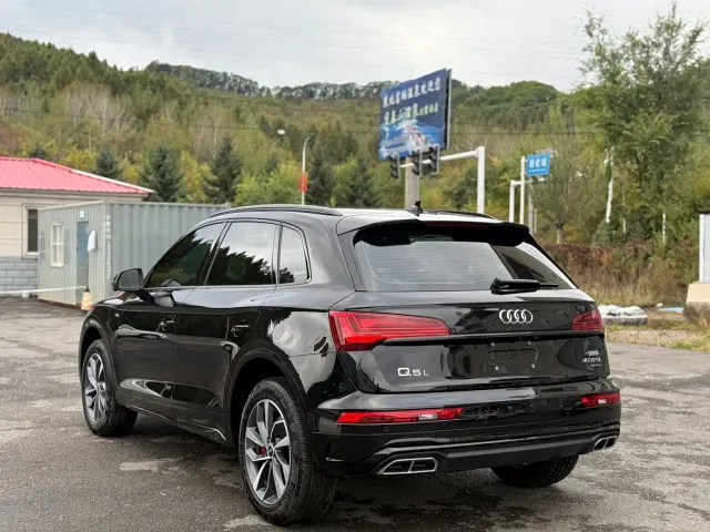 Audi Q5L — Фото автомобиля 6