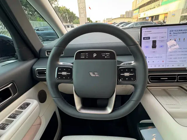 Li Auto MEGA — Фото автомобиля 18