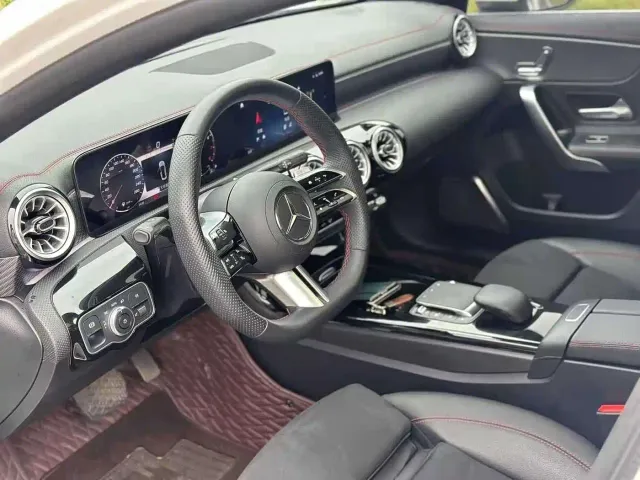Mercedes-Benz A-Class — Фото автомобиля 4