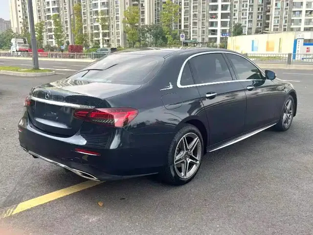 Mercedes-Benz E-Class — Фото автомобиля 7