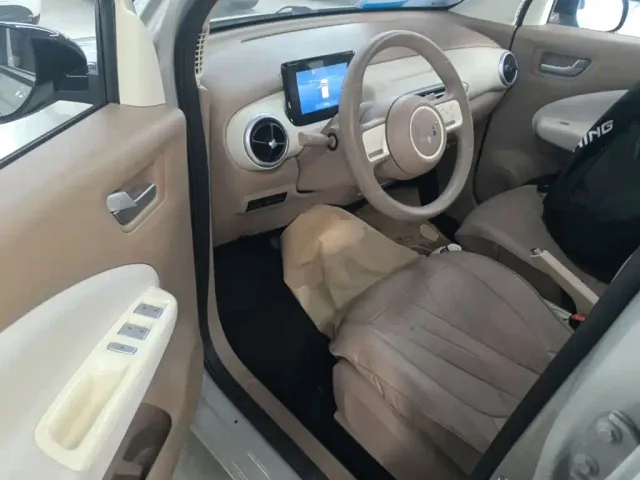 Wuling Hongguang Mini EV — Фото автомобиля 15