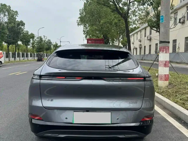 Xpeng G6 — Фото автомобиля 10