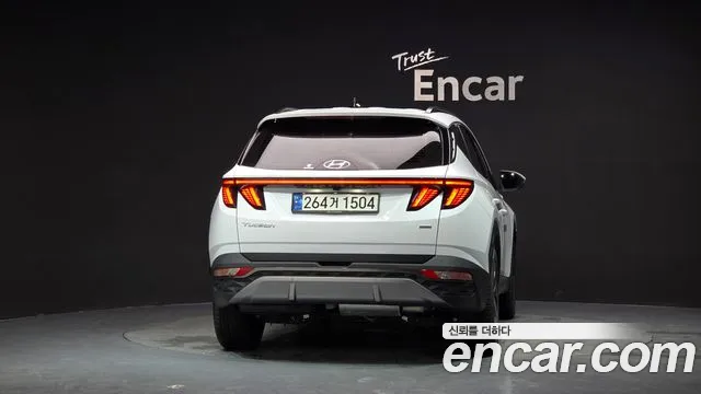 Hyundai Tucson Tucson (NX4) Дизель 2.0 4WD — Фото автомобиля 4