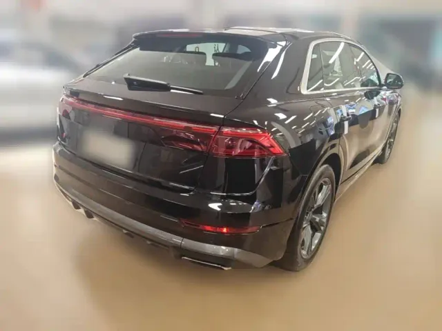 Audi Q8 — Фото автомобиля 9