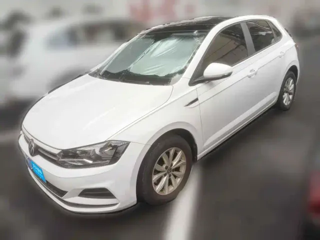 Фотография автомобиля — Volkswagen Polo