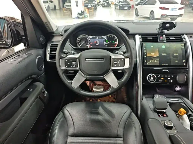 Land Rover Discovery — Фото автомобиля 6