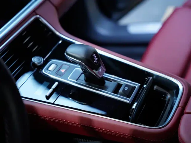 Porsche Panamera — Фото автомобиля 14