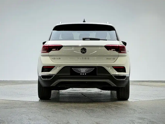 Volkswagen T-Roc — Фото автомобиля 5