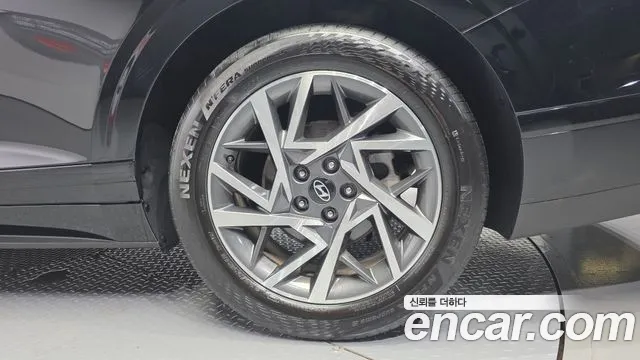 Hyundai Grandeur GN7 — Фото автомобиля 6