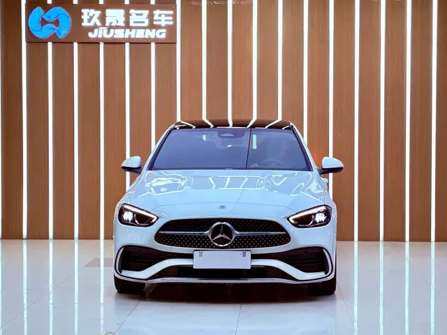 Mercedes-Benz C-Class — Фото автомобиля 2