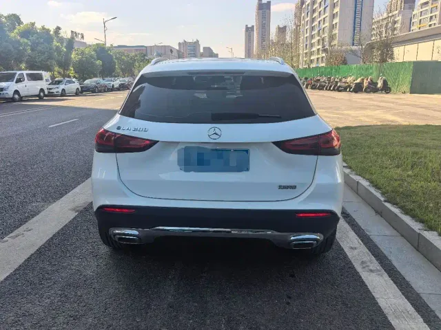 Mercedes-Benz GLA-Class — Фото автомобиля 4