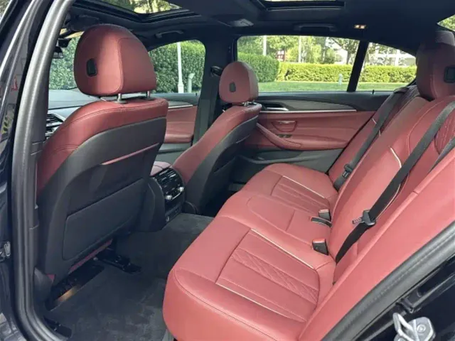 BMW 5 Series — Фото автомобиля 7