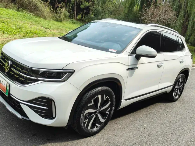 Фотография автомобиля — Volkswagen Tayron GTE Plug-in Hybrid
