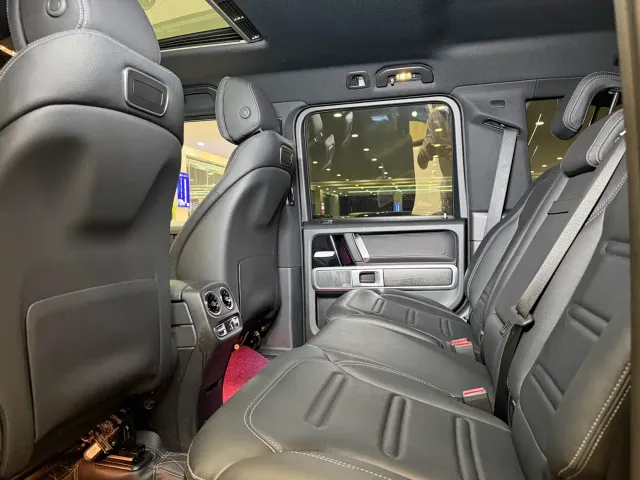 Mercedes-Benz G-Class — Фото автомобиля 12