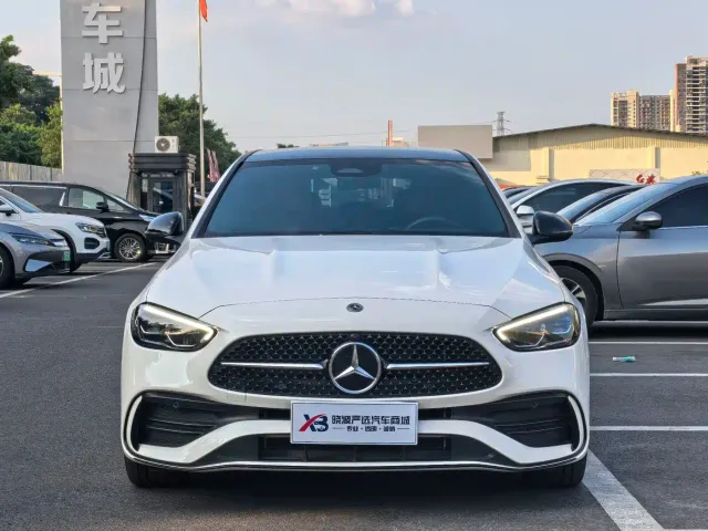 Mercedes-Benz C-Class — Фото автомобиля 2