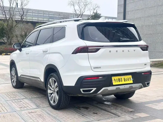 Geely Haoyue — Фото автомобиля 8