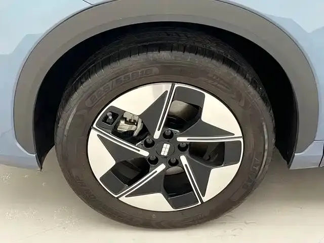 Geely Galaxy E5 — Фото автомобиля 10