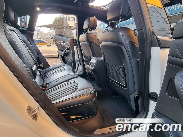 Maserati Levante — Фото автомобиля 9